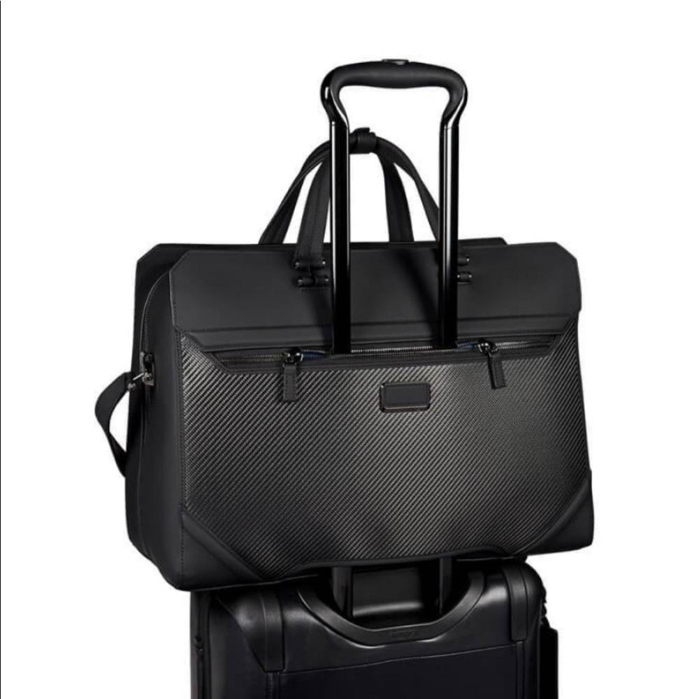 NWOT -Tumi CFX Bayview Carbon Fiber Travel Duffel - Picture 2 of 5